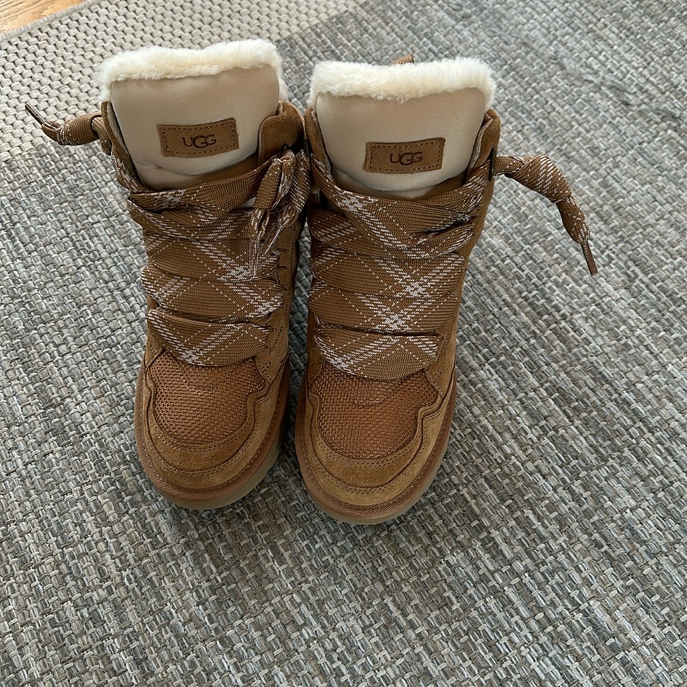 Brand new never worn Ugg sneakers